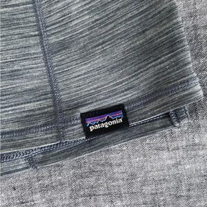 Patagonia Lightweight Gray Top